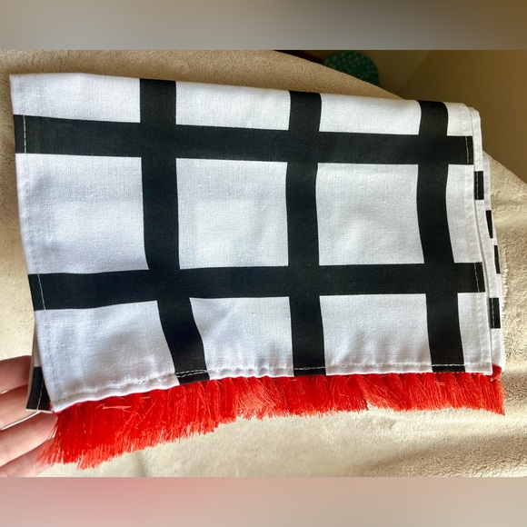 Halloween table runner NEW 70” X 13” home decor - Picture 8 of 13